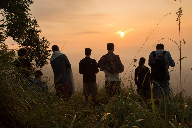 Competição tuk tuk no Sri Lanka
